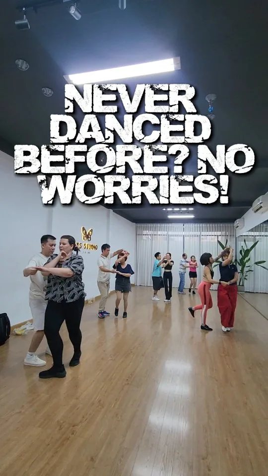 Dance class at La Danza Saigon studio with text 'Never Danced Before? No Worries!'